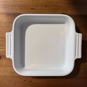Le crueset 8x8 ceramic dish